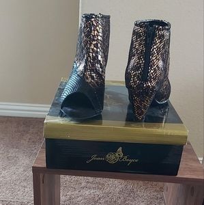 Joan Boyce Shoes